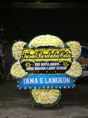 Papan Bunga Duka di Parit Rantang